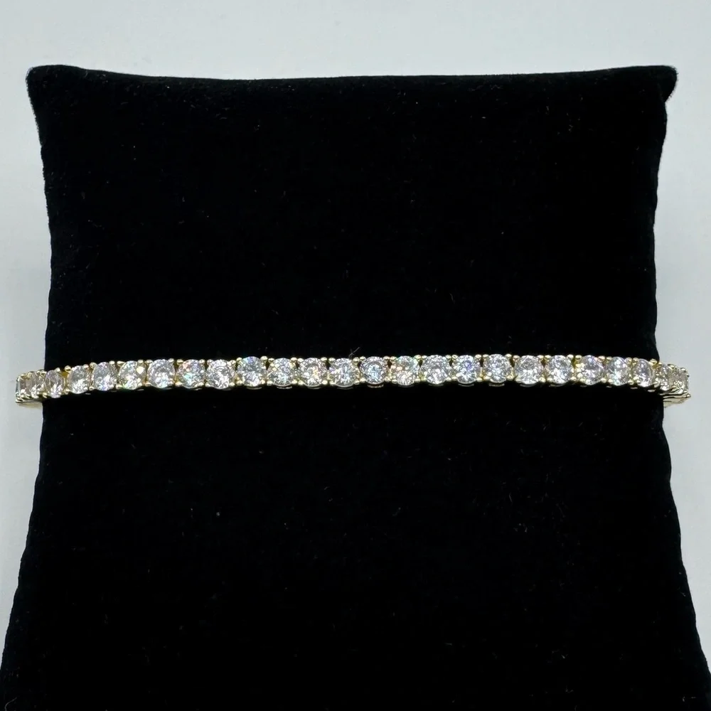 18kt Tennis Bracelet - Picture 5 of 12